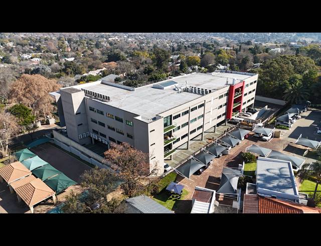 5,299.90M² OFFICE FOR SALE IN DUNKELD WEST